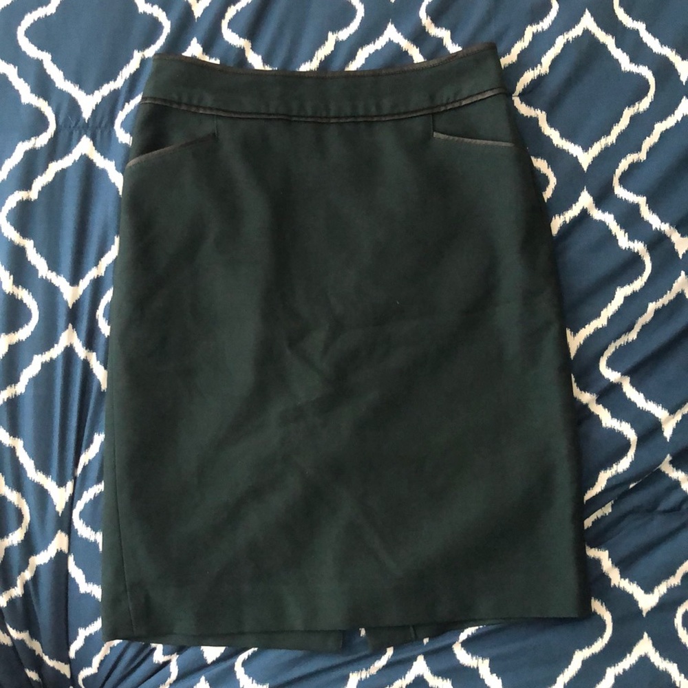 BANANA REPUBLIC dark green skirt size 0